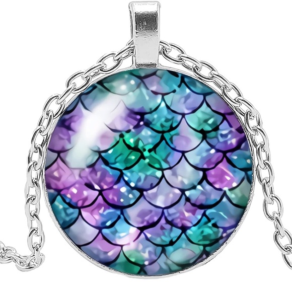 Jewelry - Mermaid Scales Necklace